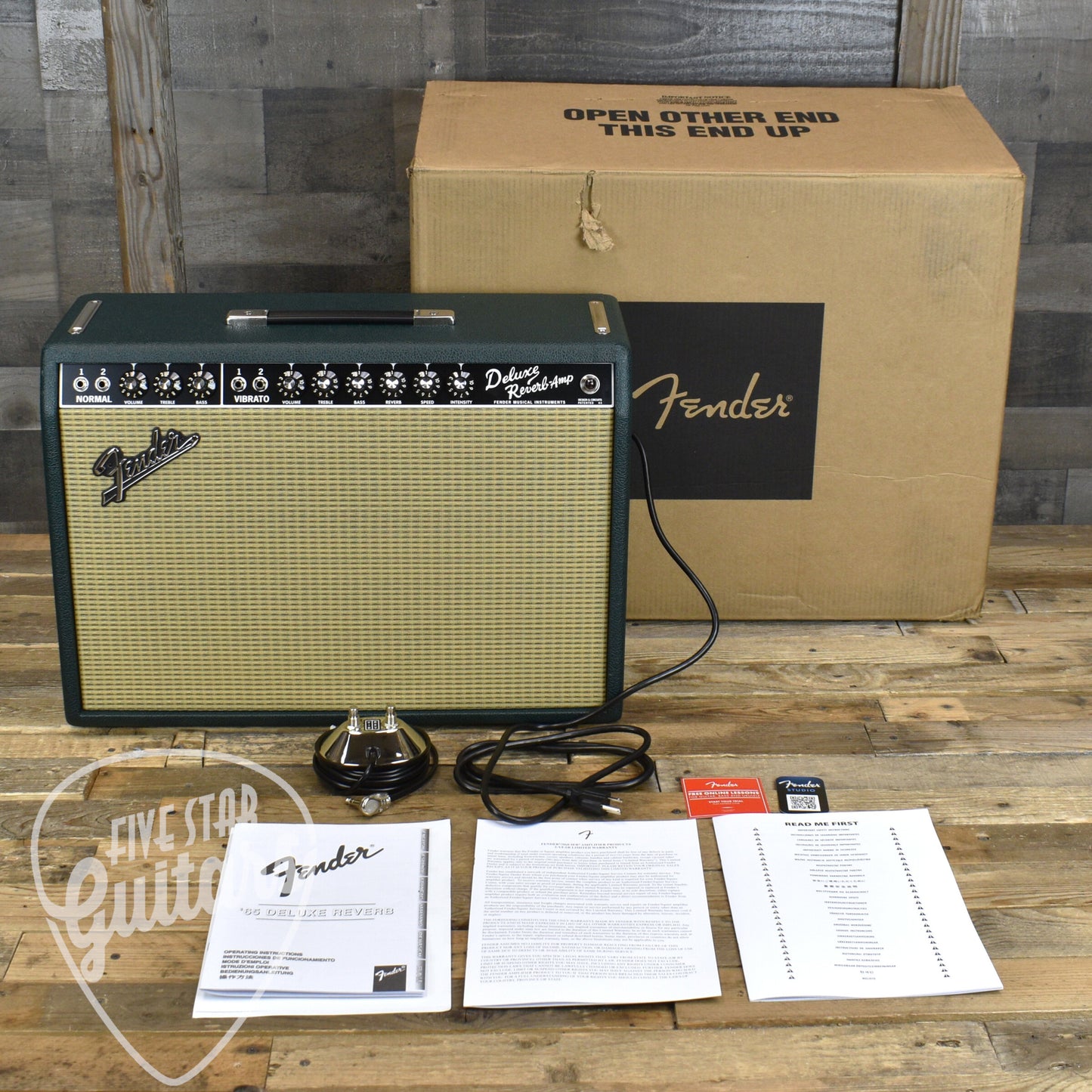 Fender 65 Deluxe Reverb British Racing Green