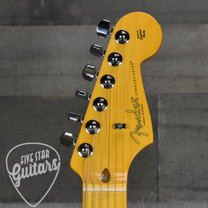 Fender American Professional II Stratocaster - 3 Tone Sunburst with Hard Shell Case