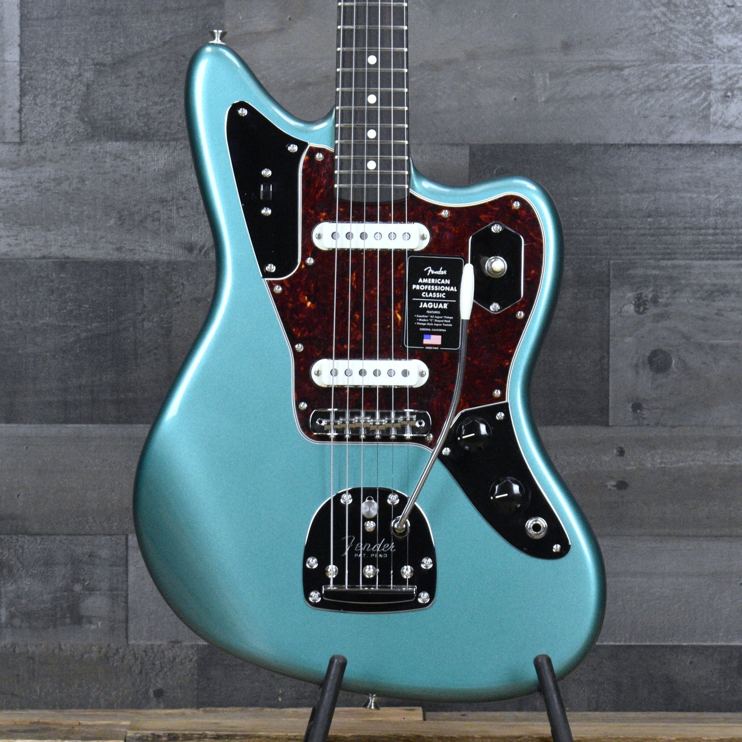 Fender American Professional Classic Jaguar Rosewood Fingerboard Faded Sherwood Green Metallic Included: Deluxe Gig Bag