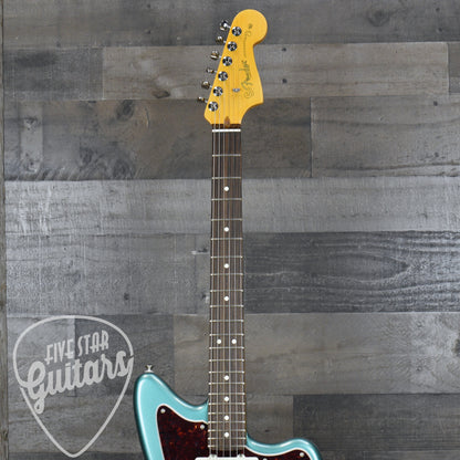 Pre-Owned Fender American Professional Classic Jazzmaster, Rosewood Fingerboard - Faded Sherwood Green Metallic with Gigbag - copy