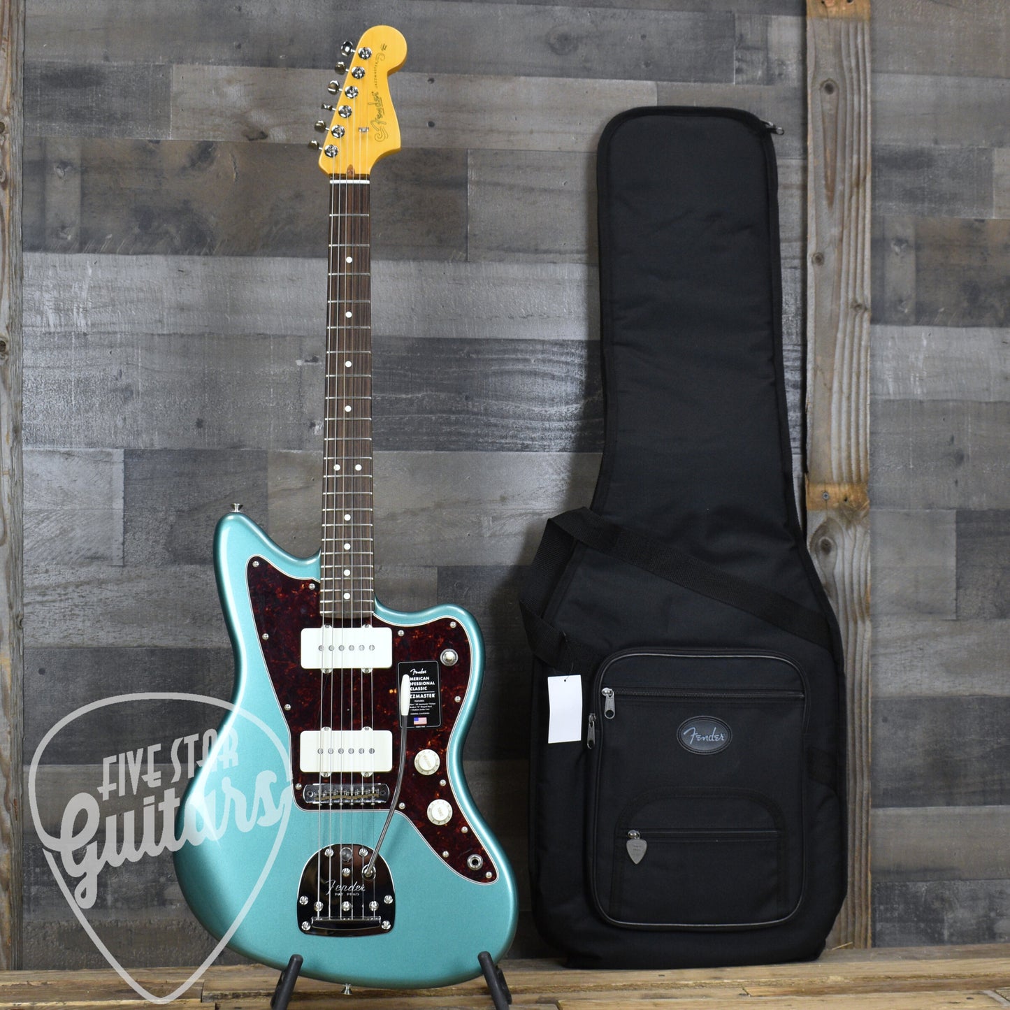 Pre-Owned Fender American Professional Classic Jazzmaster, Rosewood Fingerboard - Faded Sherwood Green Metallic with Gigbag - copy
