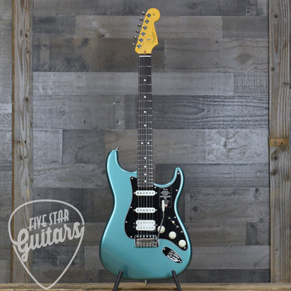 Fender American Professional Classic Stratocaster HSS Rosewood Fingerboard - Faded Sherwood Green Metallic with Deluxe Gigbag