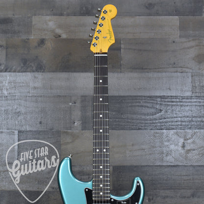 Fender American Professional Classic Stratocaster HSS Rosewood Fingerboard - Faded Sherwood Green Metallic with Deluxe Gigbag