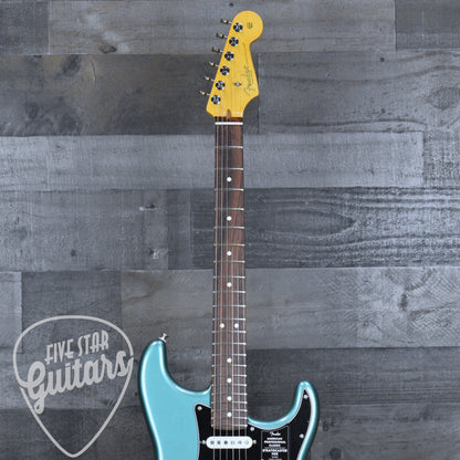 Fender American Professional Classic Stratocaster HSS Rosewood Fingerboard - Faded Sherwood Green Metallic with Deluxe Gigbag