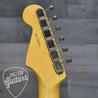 Fender American Professional Classic Stratocaster HSS Rosewood Fingerboard - Faded Sherwood Green Metallic with Deluxe Gigbag