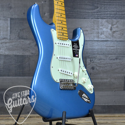 Fender American Professional Classic Stratocaster Maple Fingerboard - Faded Lake Placid Blue with Deluxe Gig Bag