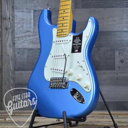 Fender American Professional Classic Stratocaster Maple Fingerboard - Faded Lake Placid Blue with Deluxe Gig Bag