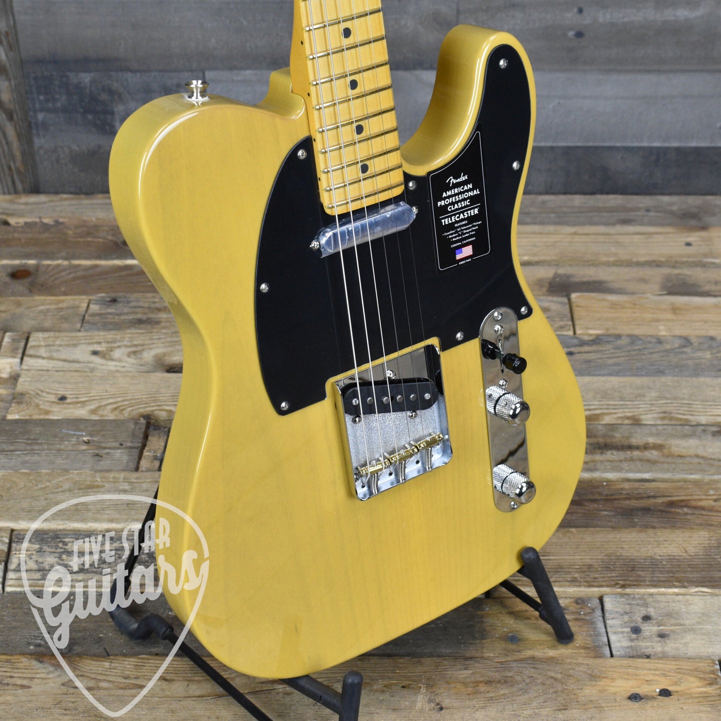 Fender American Professional Classic Telecaster Maple Fingerboard - Butterscotch Blonde with Deluxe Gig Bag