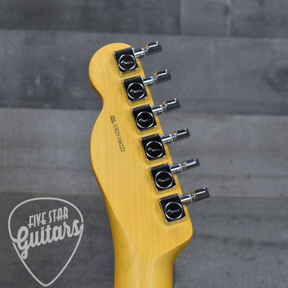 Fender American Professional II Telecaster Maple Fingerboard - Butterscotch Blonde with Deluxe Molded Case