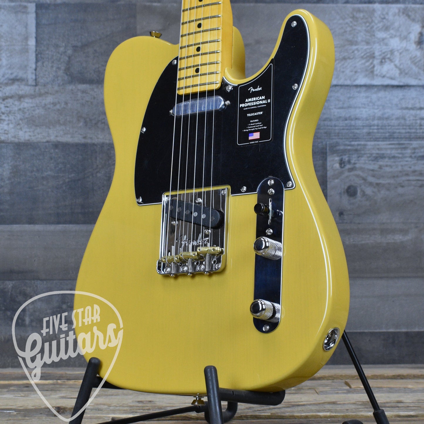 Fender American Professional II Telecaster Maple Fingerboard - Butterscotch Blonde with Deluxe Molded Case