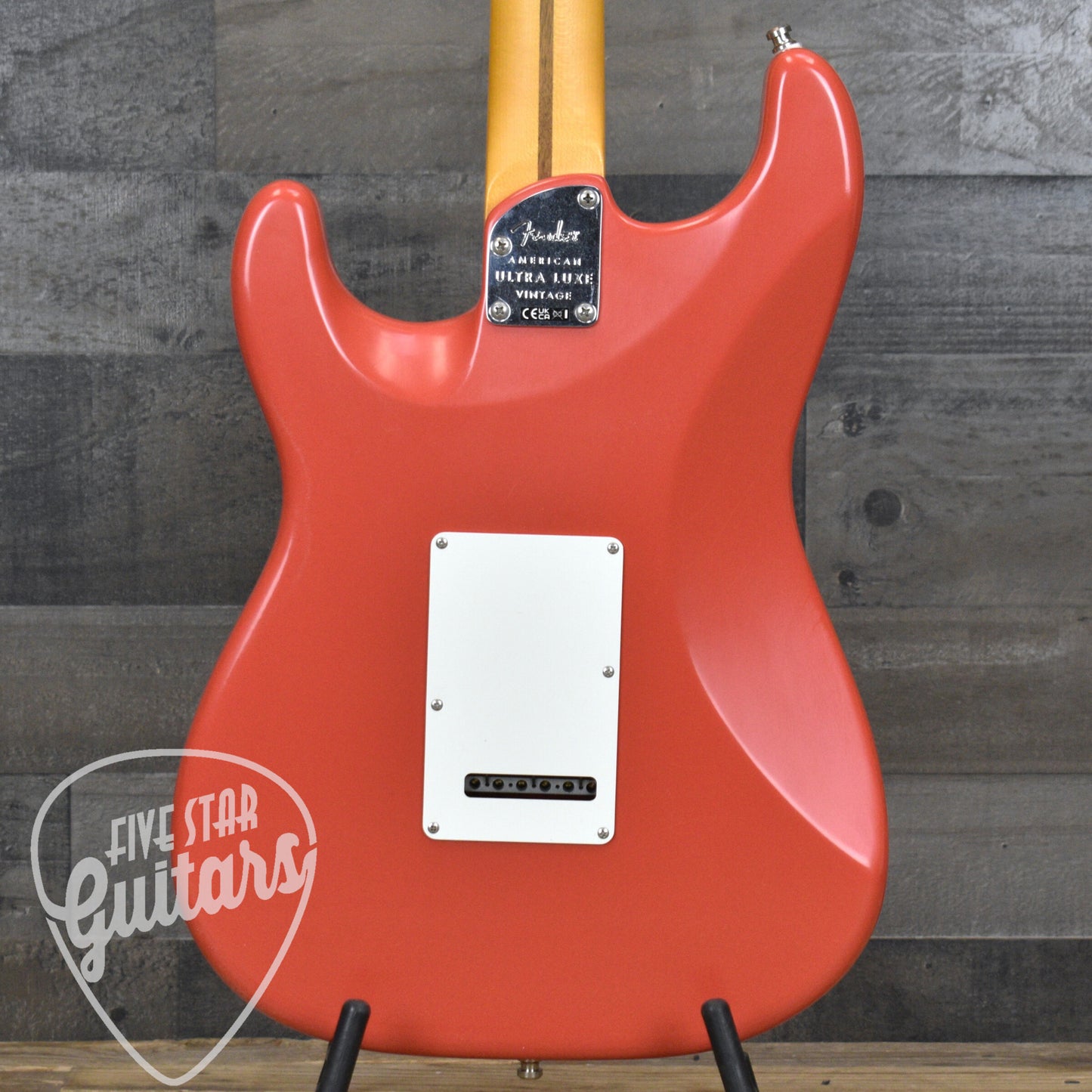 Fender American Ultra Luxe Vintage '60s Stratocaster HSS - Fiesta Red with Fender Deluxe Hardshell Case
