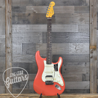 Fender American Ultra Luxe Vintage '60s Stratocaster HSS - Fiesta Red with Fender Deluxe Hardshell Case