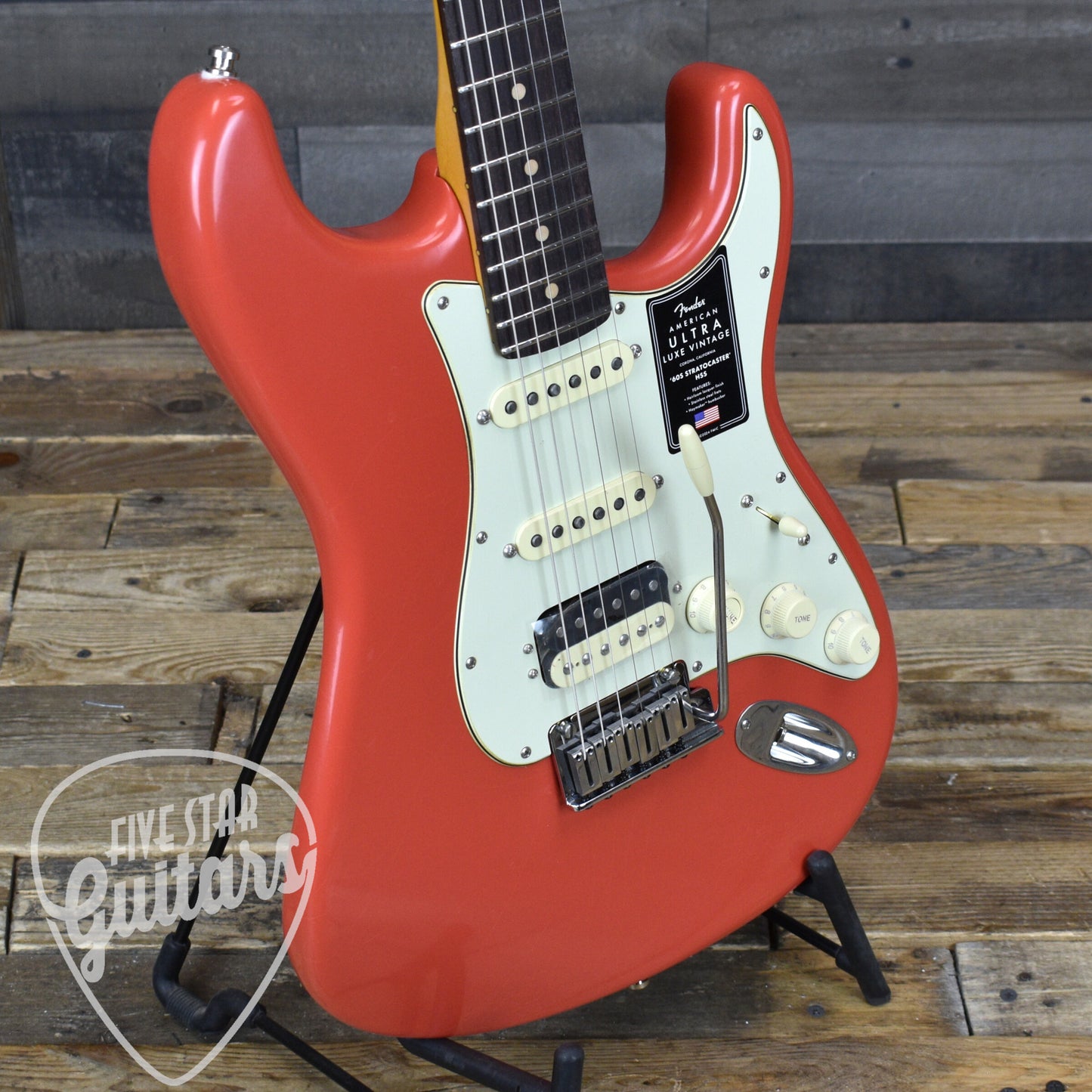 Fender American Ultra Luxe Vintage '60s Stratocaster HSS - Fiesta Red with Fender Deluxe Hardshell Case