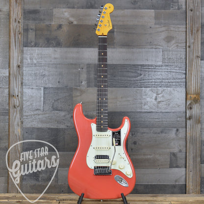 Fender American Ultra Luxe Vintage '60s Stratocaster HSS - Fiesta Red with Fender Deluxe Hardshell Case