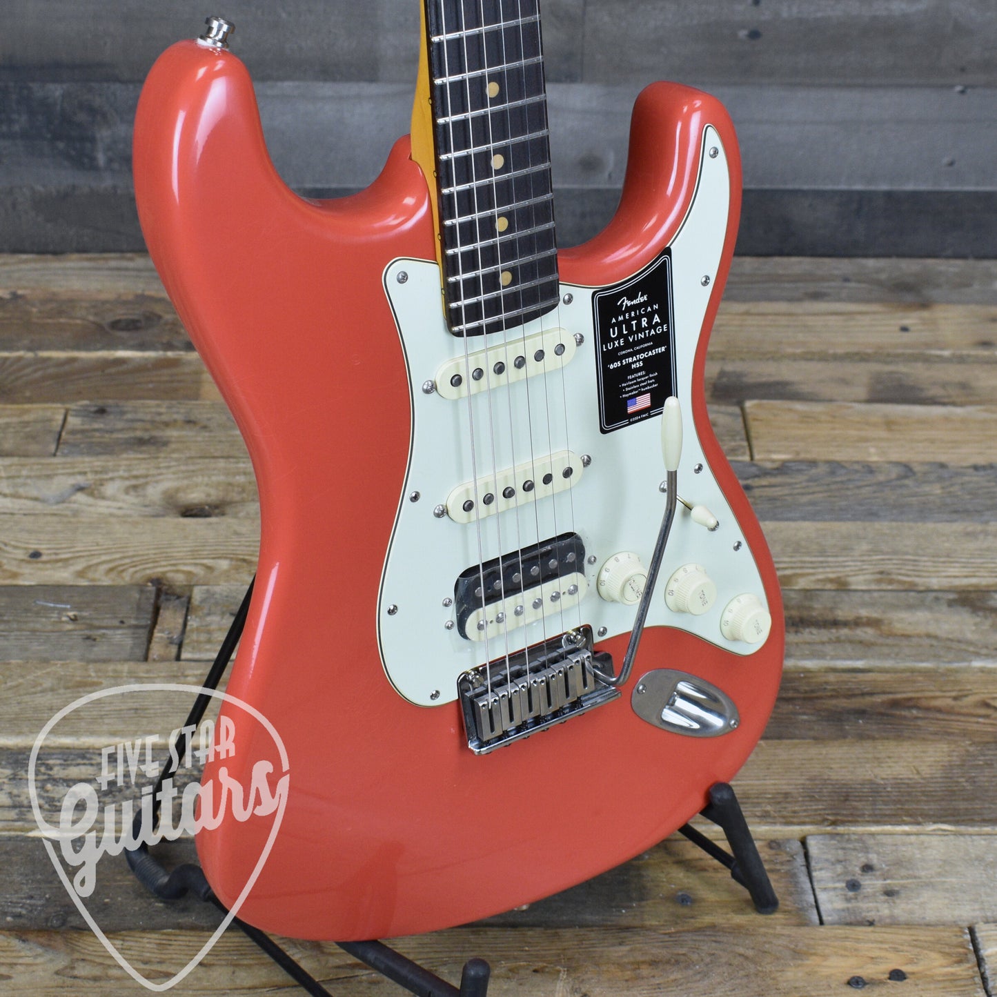 Fender American Ultra Luxe Vintage '60s Stratocaster HSS - Fiesta Red with Fender Deluxe Hardshell Case