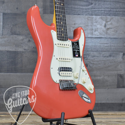 Fender American Ultra Luxe Vintage '60s Stratocaster HSS - Fiesta Red with Fender Deluxe Hardshell Case