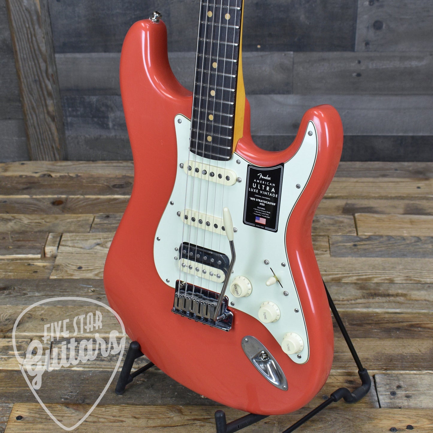 Fender American Ultra Luxe Vintage '60s Stratocaster HSS - Fiesta Red with Fender Deluxe Hardshell Case