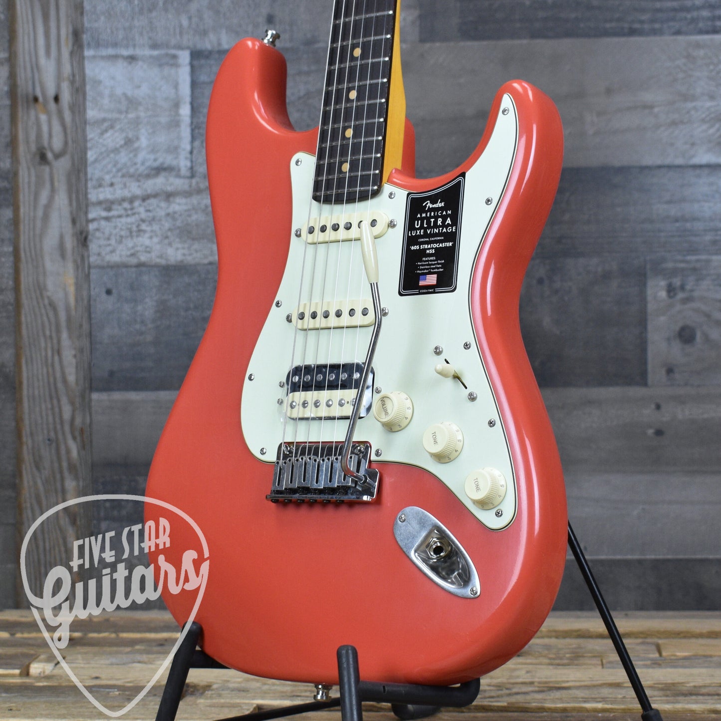 Fender American Ultra Luxe Vintage '60s Stratocaster HSS - Fiesta Red with Fender Deluxe Hardshell Case