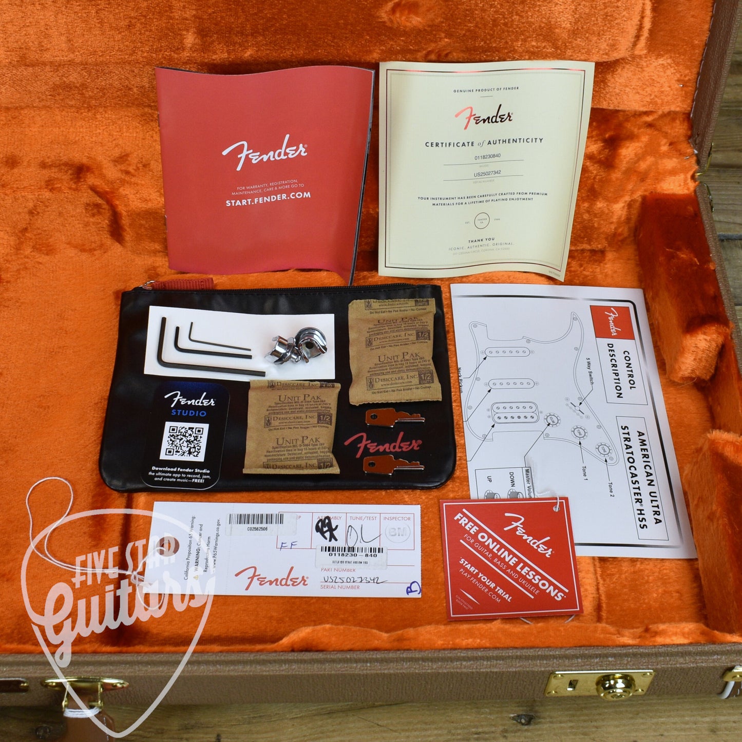 Fender American Ultra Luxe Vintage '60s Stratocaster HSS - Fiesta Red with Fender Deluxe Hardshell Case