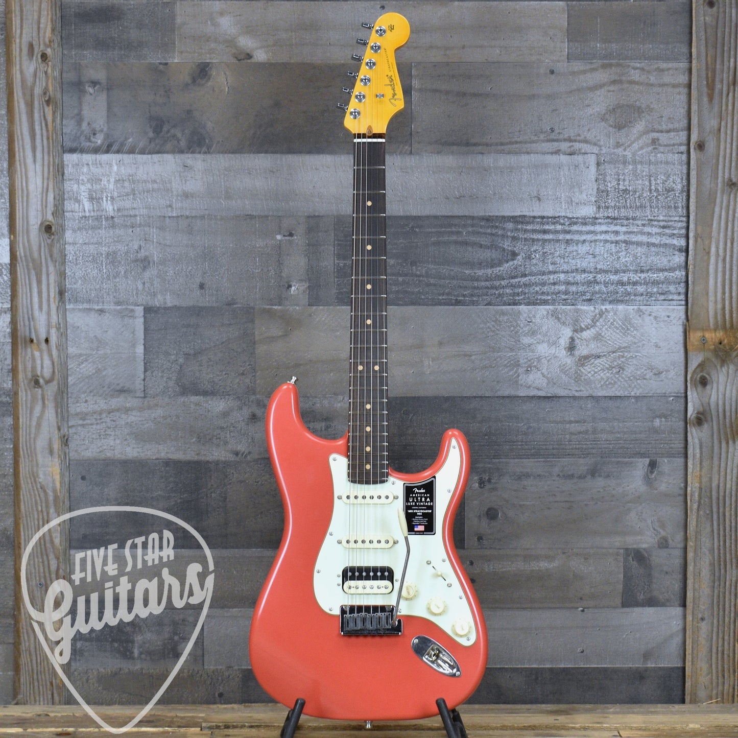 Fender American Ultra Luxe Vintage '60s Stratocaster HSS - Fiesta Red with Fender Deluxe Hardshell Case