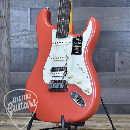 Fender American Ultra Luxe Vintage '60s Stratocaster HSS - Fiesta Red with Fender Deluxe Hardshell Case