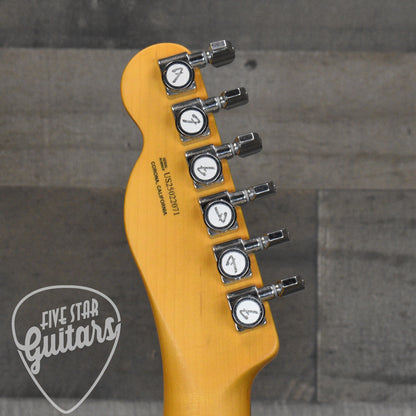 Fender American Ultra Luxe Vintage '60s Telecaster Custom - 3-Color Sunburst with Deluxe Hardshell
