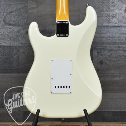 Fender American Vintage II 1961 Stratocaster Rosewood Fingerboard - Olympic White with Hard Shell Case