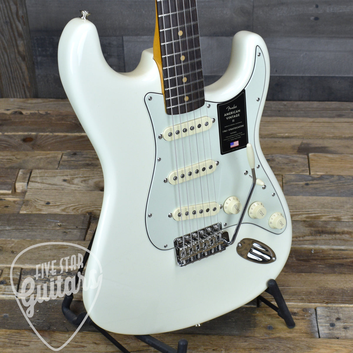 Fender American Vintage II 1961 Stratocaster Rosewood Fingerboard - Olympic White with Hard Shell Case