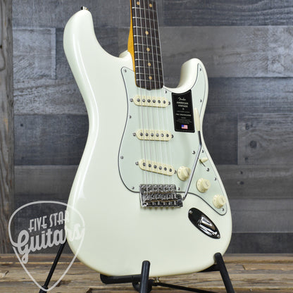 Fender American Vintage II 1961 Stratocaster Rosewood Fingerboard - Olympic White with Hard Shell Case