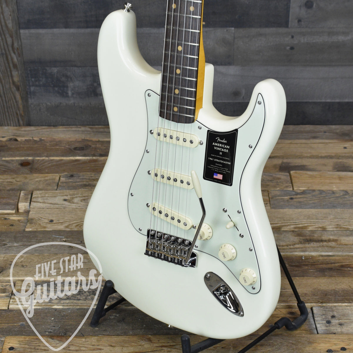Fender American Vintage II 1961 Stratocaster Rosewood Fingerboard - Olympic White with Hard Shell Case