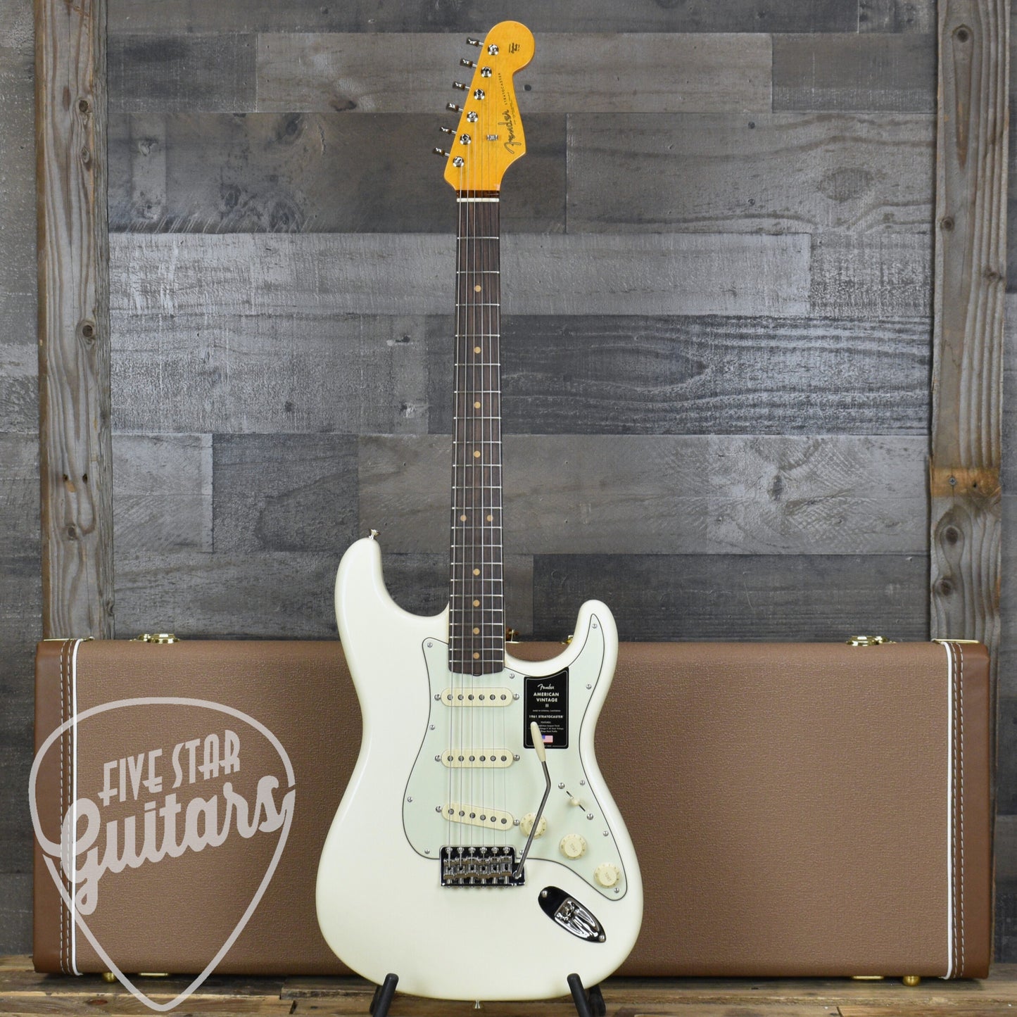 Fender American Vintage II 1961 Stratocaster Rosewood Fingerboard - Olympic White with Hard Shell Case