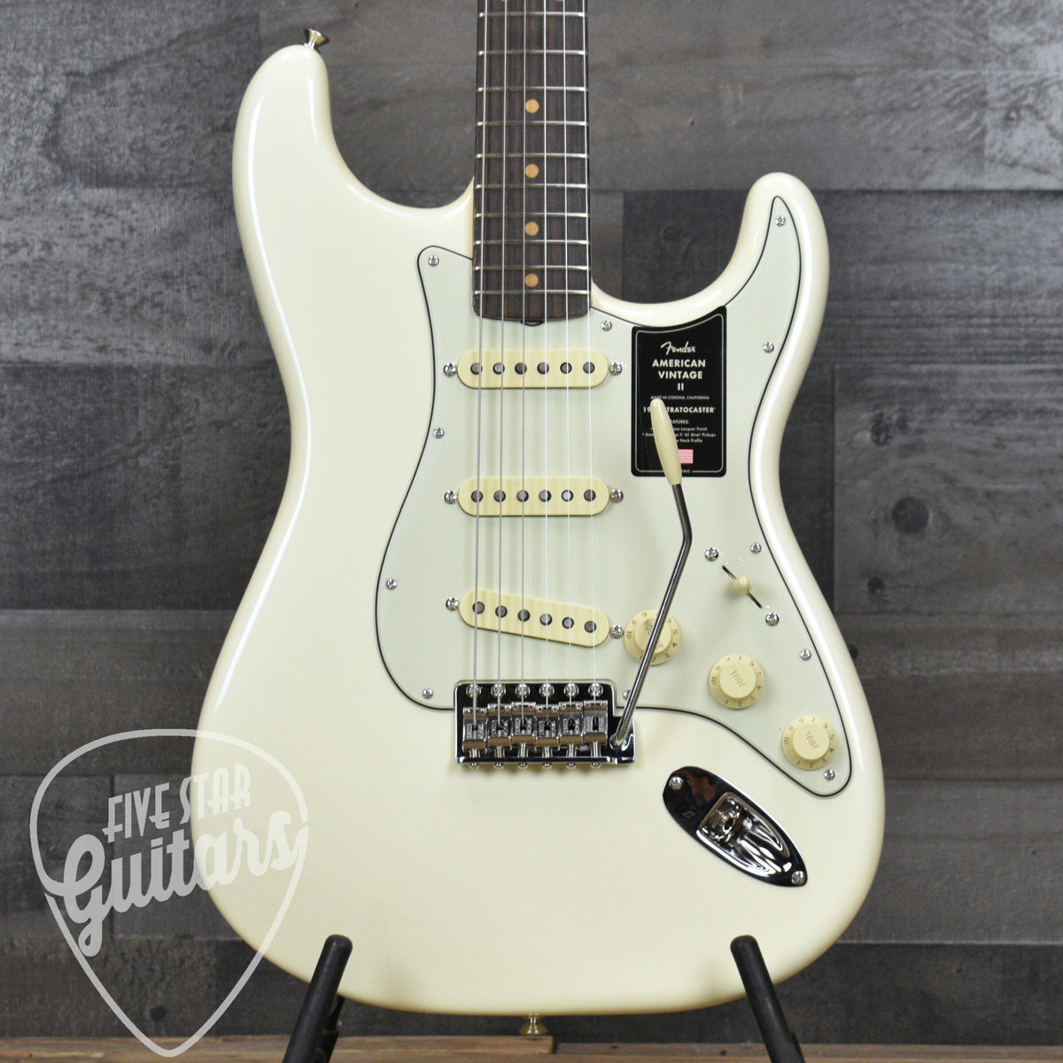 Fender American Vintage II 1961 Stratocaster Rosewood Fingerboard - Olympic White with Hard Shell Case
