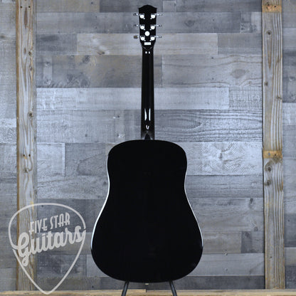 Fender CD-60 Dreadnought V3 - Black Gloss with Hard Shell Case