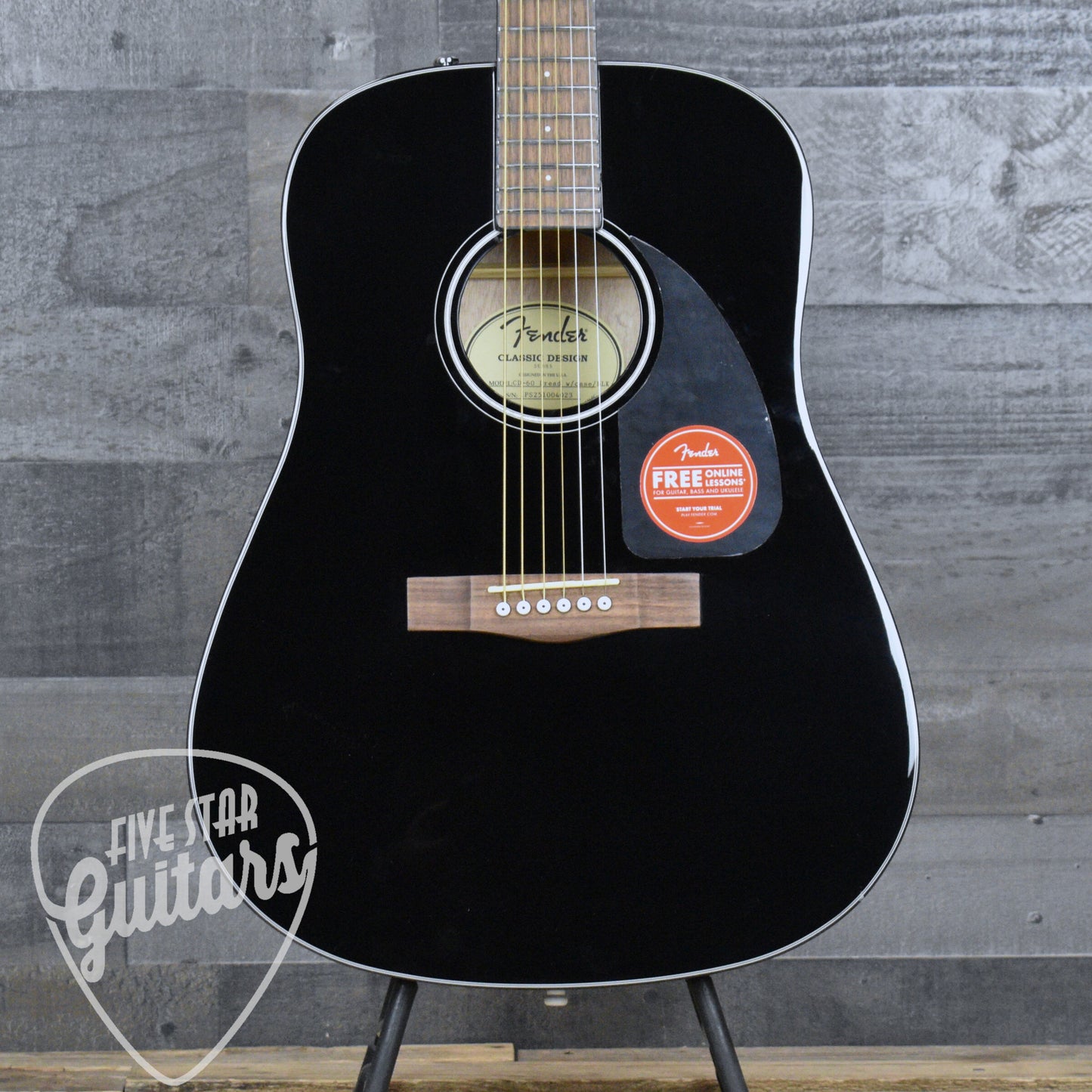 Fender CD-60 Dreadnought V3 - Black Gloss with Hard Shell Case