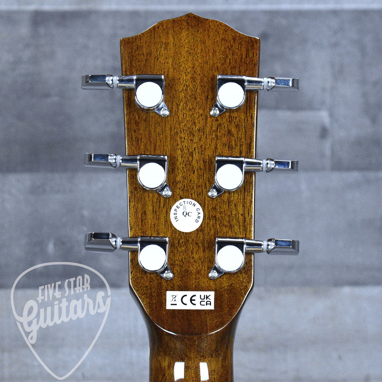 Fender CD-60 Dreadnought V3 - Natural Gloss with Hard Shell Case
