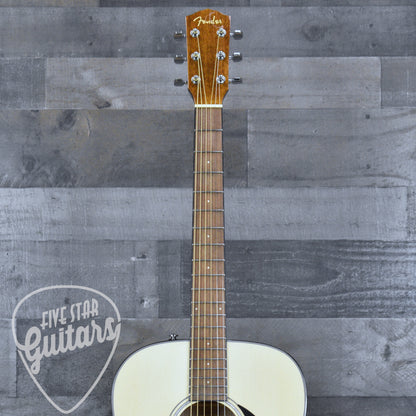 Fender CD-60 Dreadnought V3 - Natural Gloss with Hard Shell Case