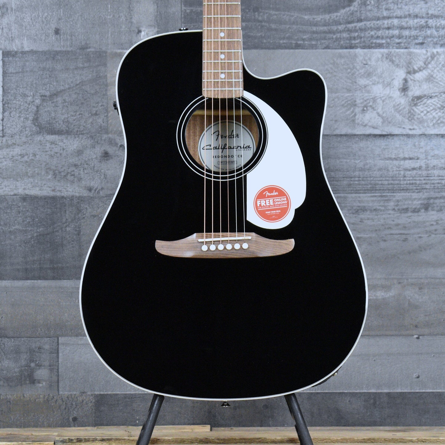 Fender California Standard Redondo CE Spruce Top Ivory Pickguard - Black