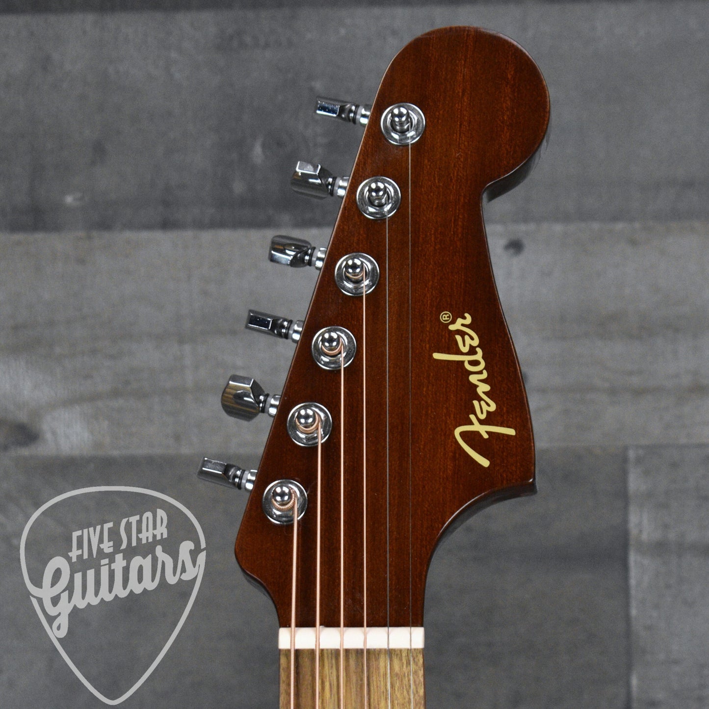 Fender California Standard Redondo CE Spruce Top Ivory Pickguard - Fiesta Red