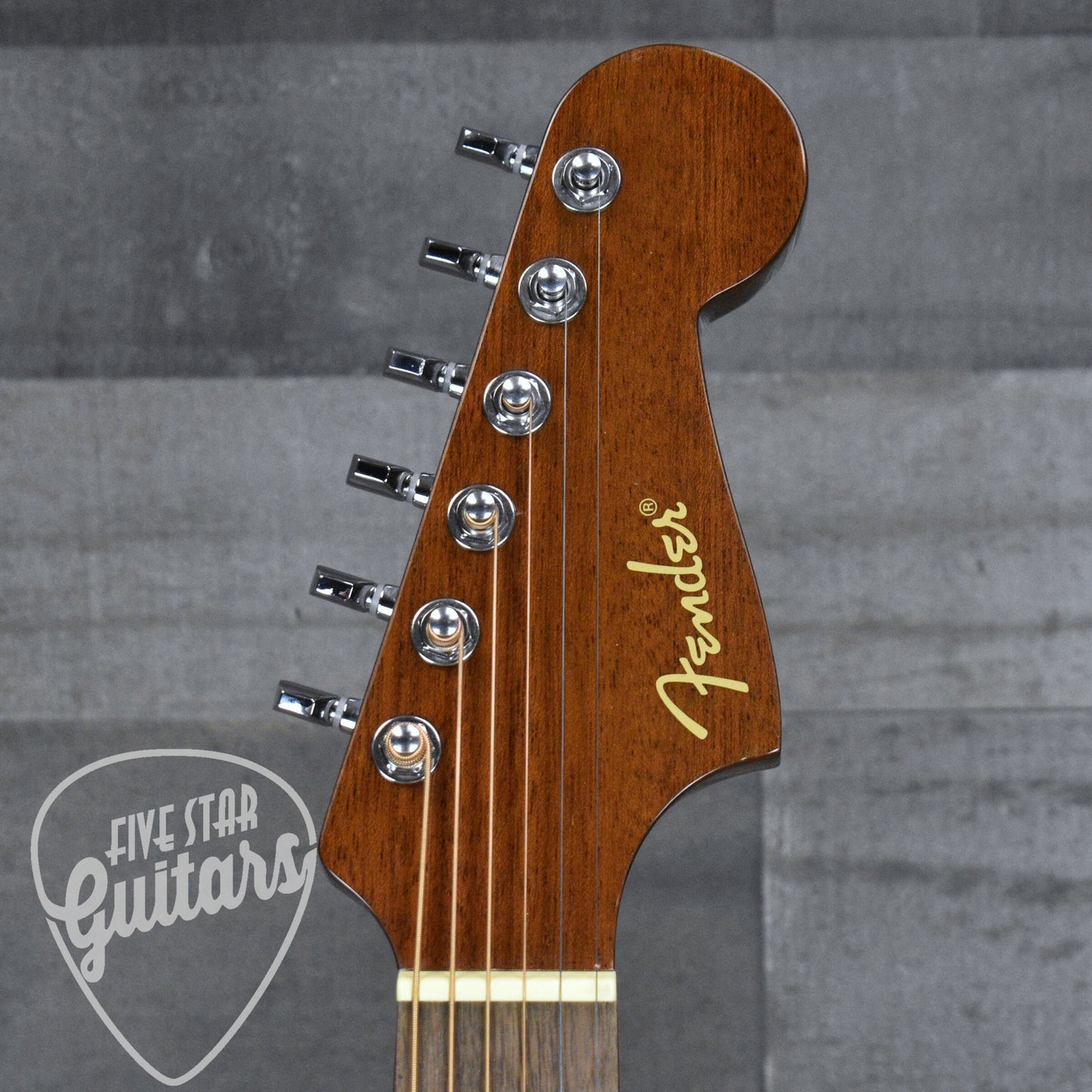 Fender California Standard Redondo CE Spruce Top Ivory Pickguard - Fiesta Red