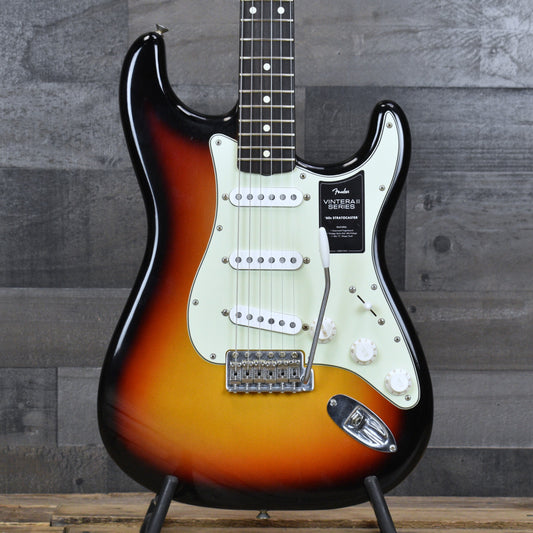 Fender Dealer Exclusive Vintera  Road Worn  '60s Stratocaster  3-Color Sunburst with Hardshell Case