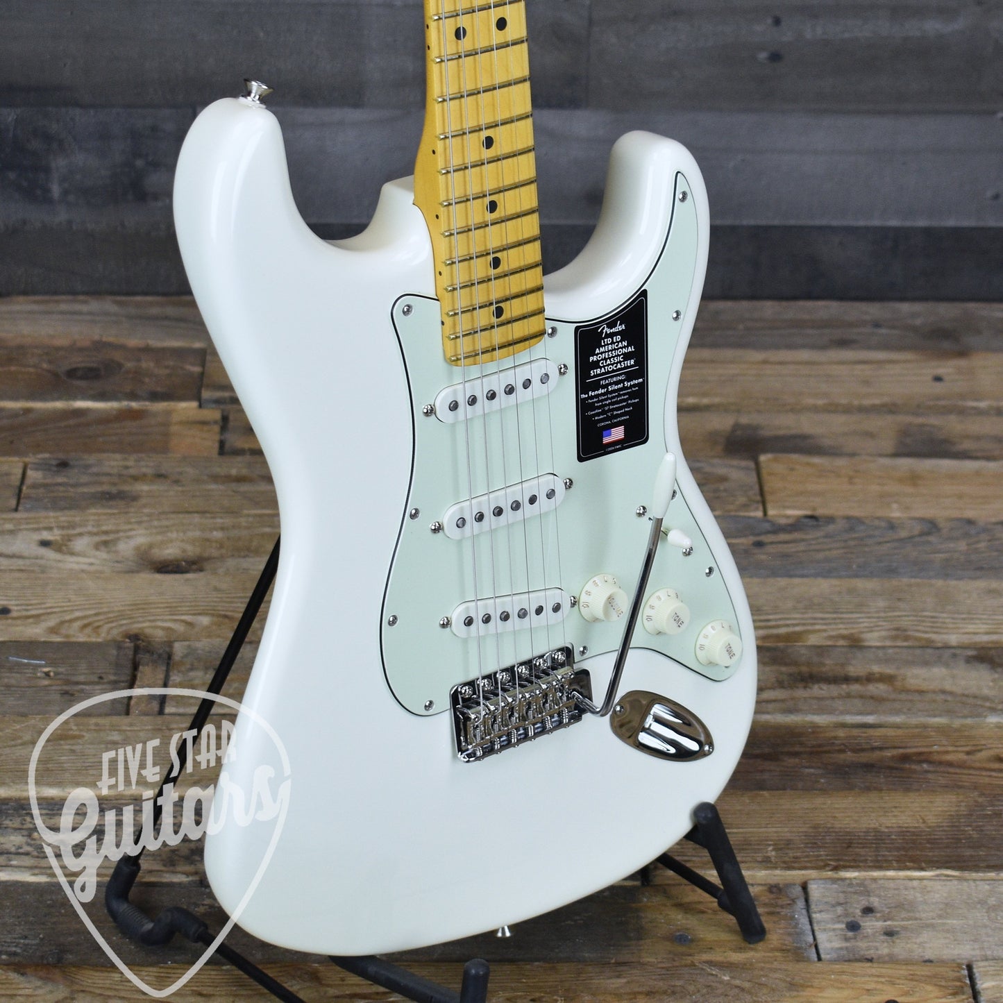 Fender Limited Edition American Professional Classic Stratocaster - Olympic White With Deluxe Gig Bag