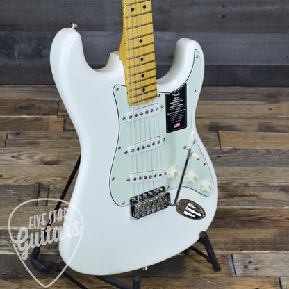Fender Limited Edition American Professional Classic Stratocaster - Olympic White With Deluxe Gig Bag