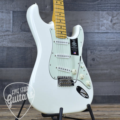 Fender Limited Edition American Professional Classic Stratocaster - Olympic White With Deluxe Gig Bag
