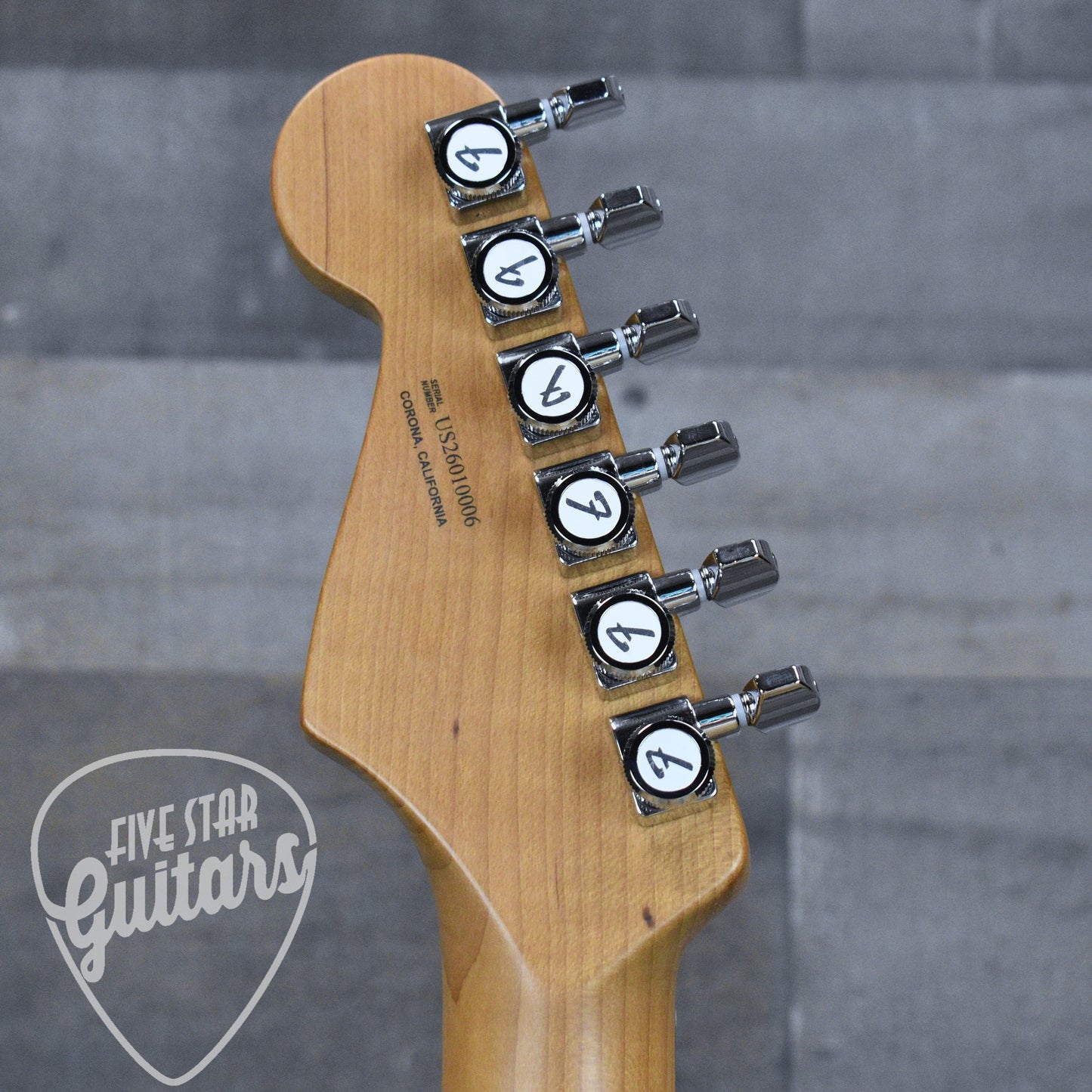 Fender Limited Edition American Ultra II Stratocaster HSS - Natural with Hardshell Case