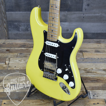 Fender Limited Edition American Ultra II Stratocaster HSS - Graffiti Yellow with Hardshell Case