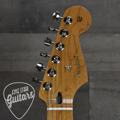 Fender Limited Edition Player II Stratocaster Roasted Maple Fingerboard - Olympic White