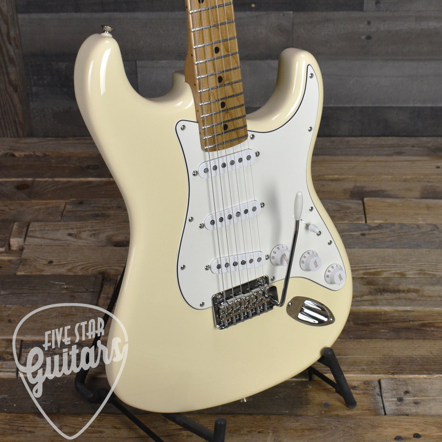 Fender Limited Edition Player II Stratocaster Roasted Maple Fingerboard - Olympic White