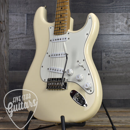 Fender Limited Edition Player II Stratocaster Roasted Maple Fingerboard - Olympic White