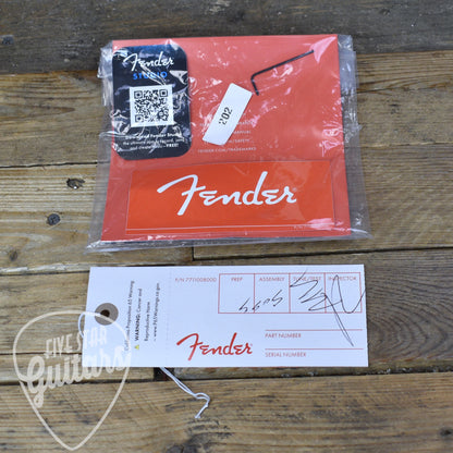 Fender Limited Edition Vintera III Late 50s Stratocaster - Maple Fingerboard- White Blonde with Bag