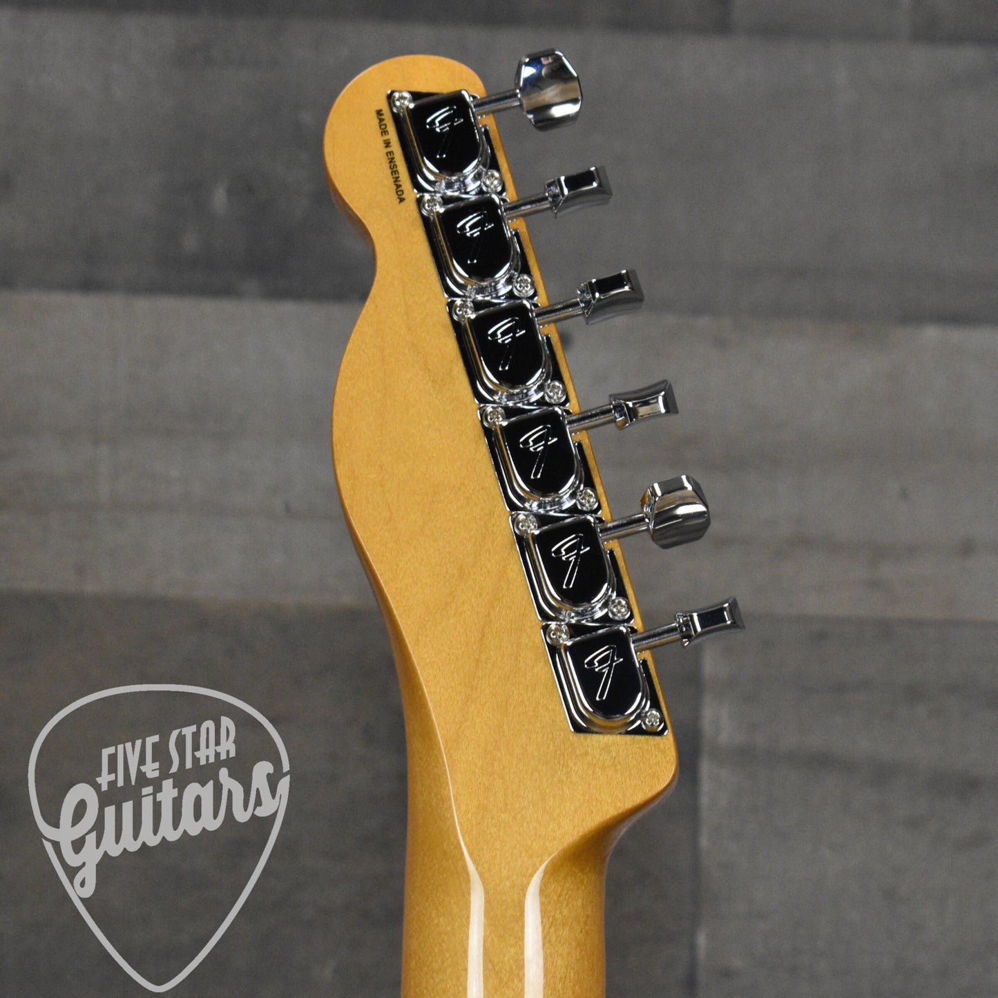 Fender Limited Edition Vintera II '60s Telecaster Maple Fingerboard - Antigua with Gigbag